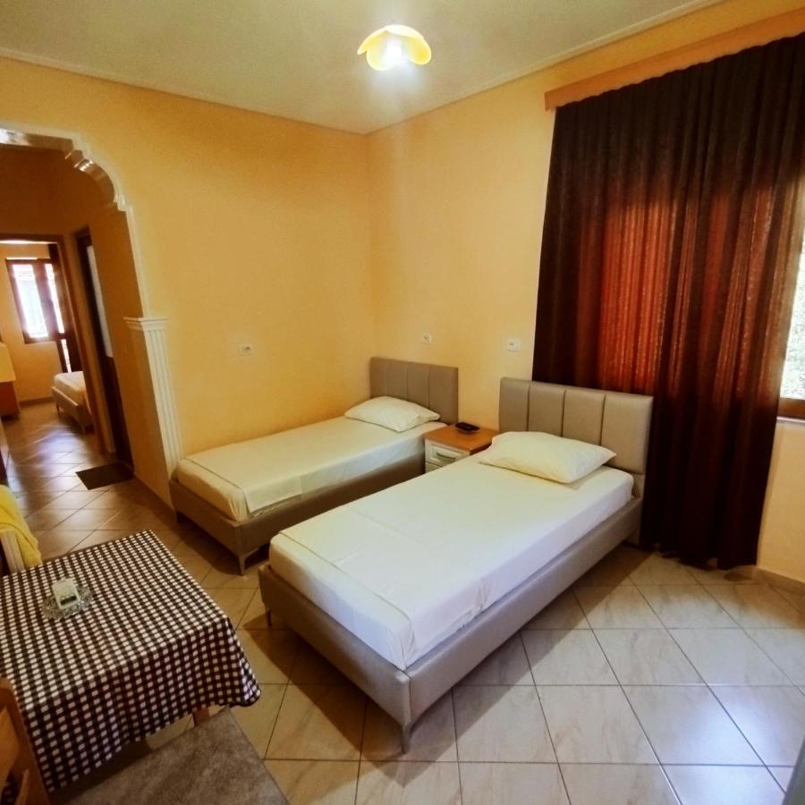 Mejdi Apartments Sarandë 객실 사진