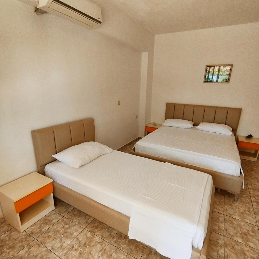 Mejdi Apartments Sarandë 객실 사진