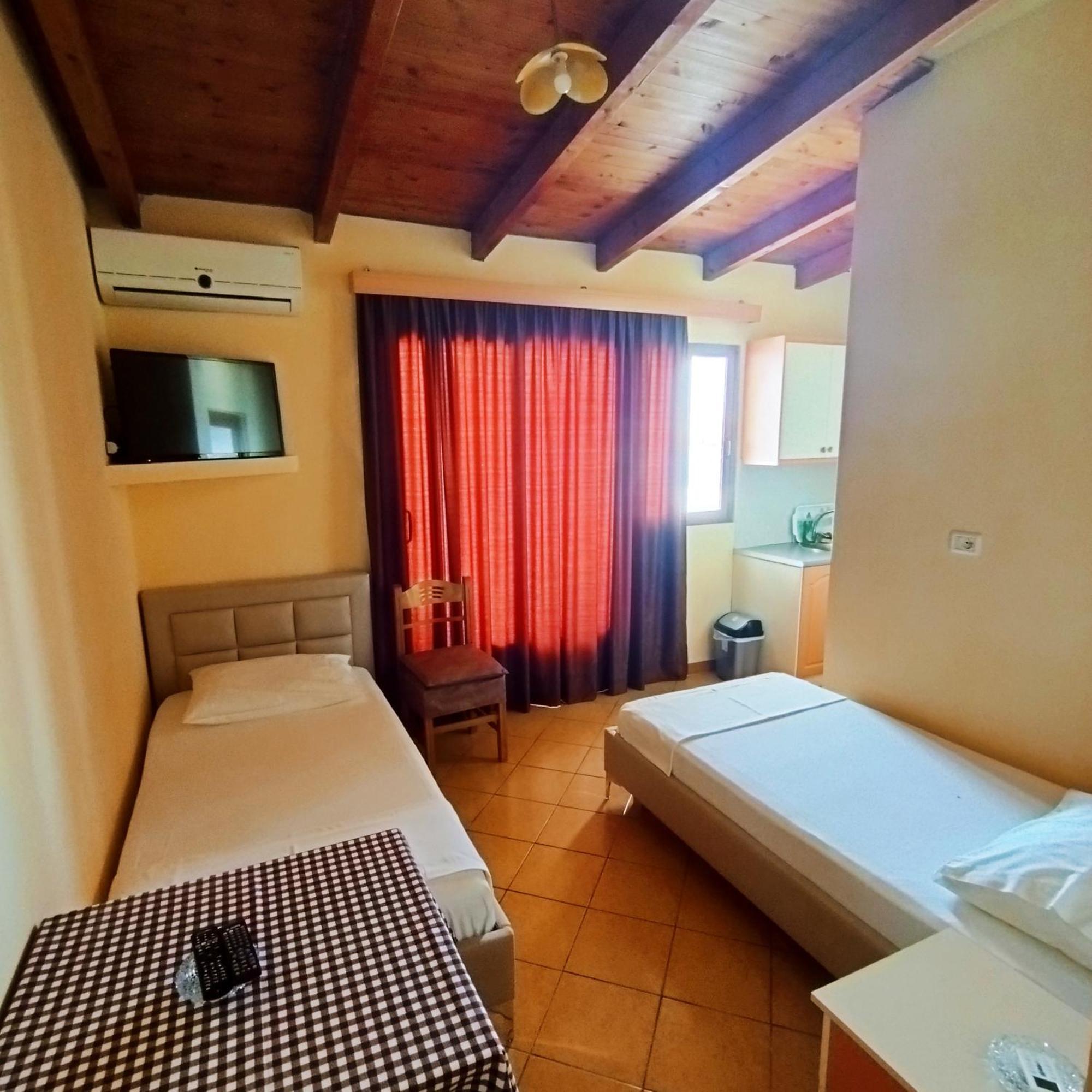 Mejdi Apartments Sarandë 객실 사진